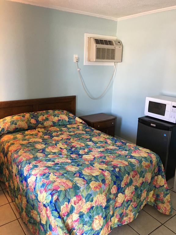 Calypso Motor Inn Миртъл Бийч Екстериор снимка