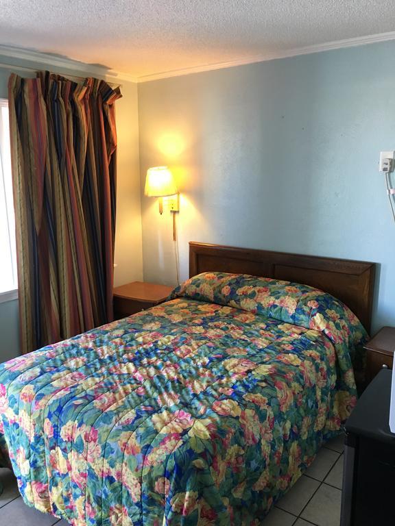 Calypso Motor Inn Миртъл Бийч Екстериор снимка