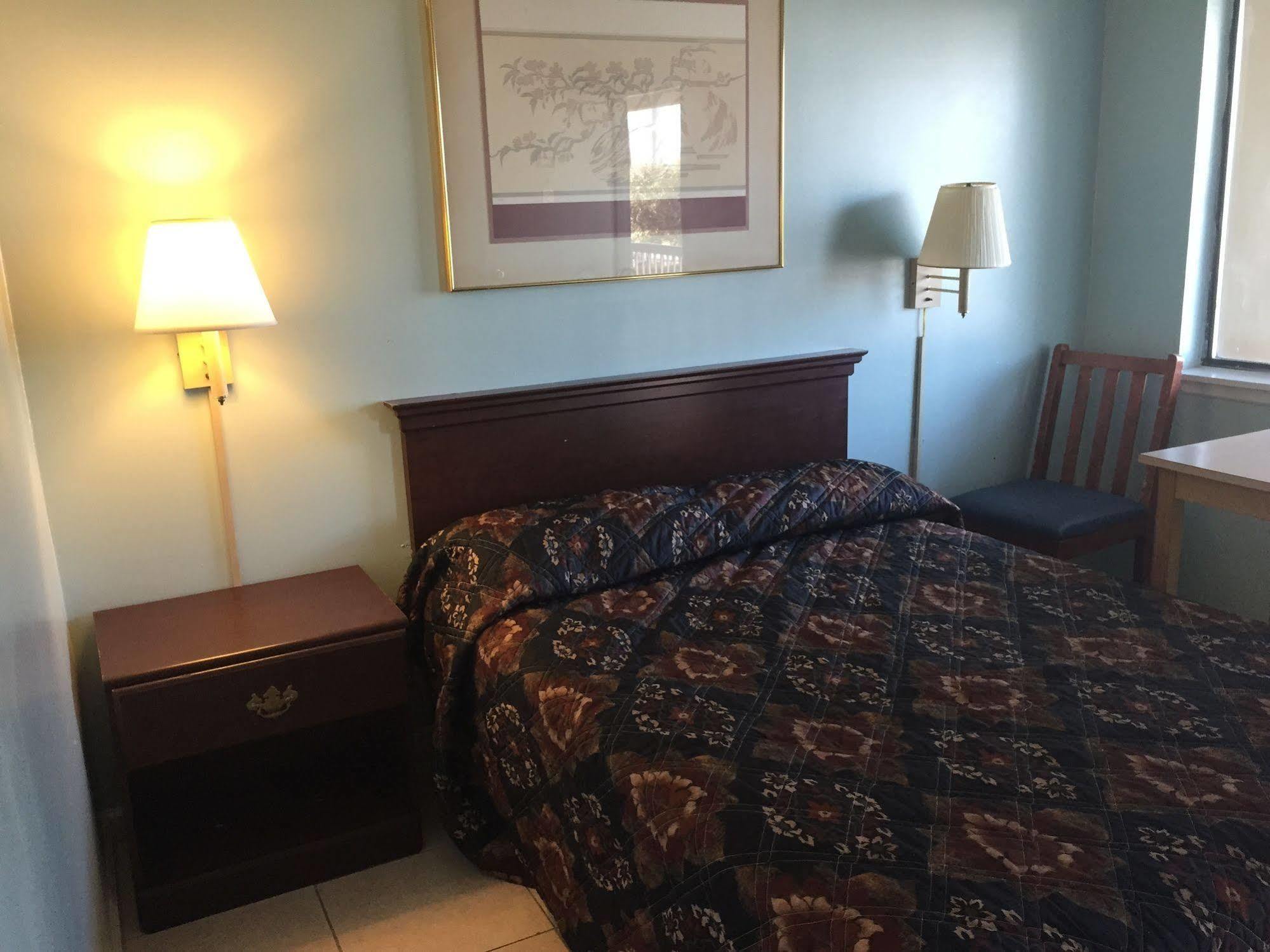 Calypso Motor Inn Миртъл Бийч Екстериор снимка