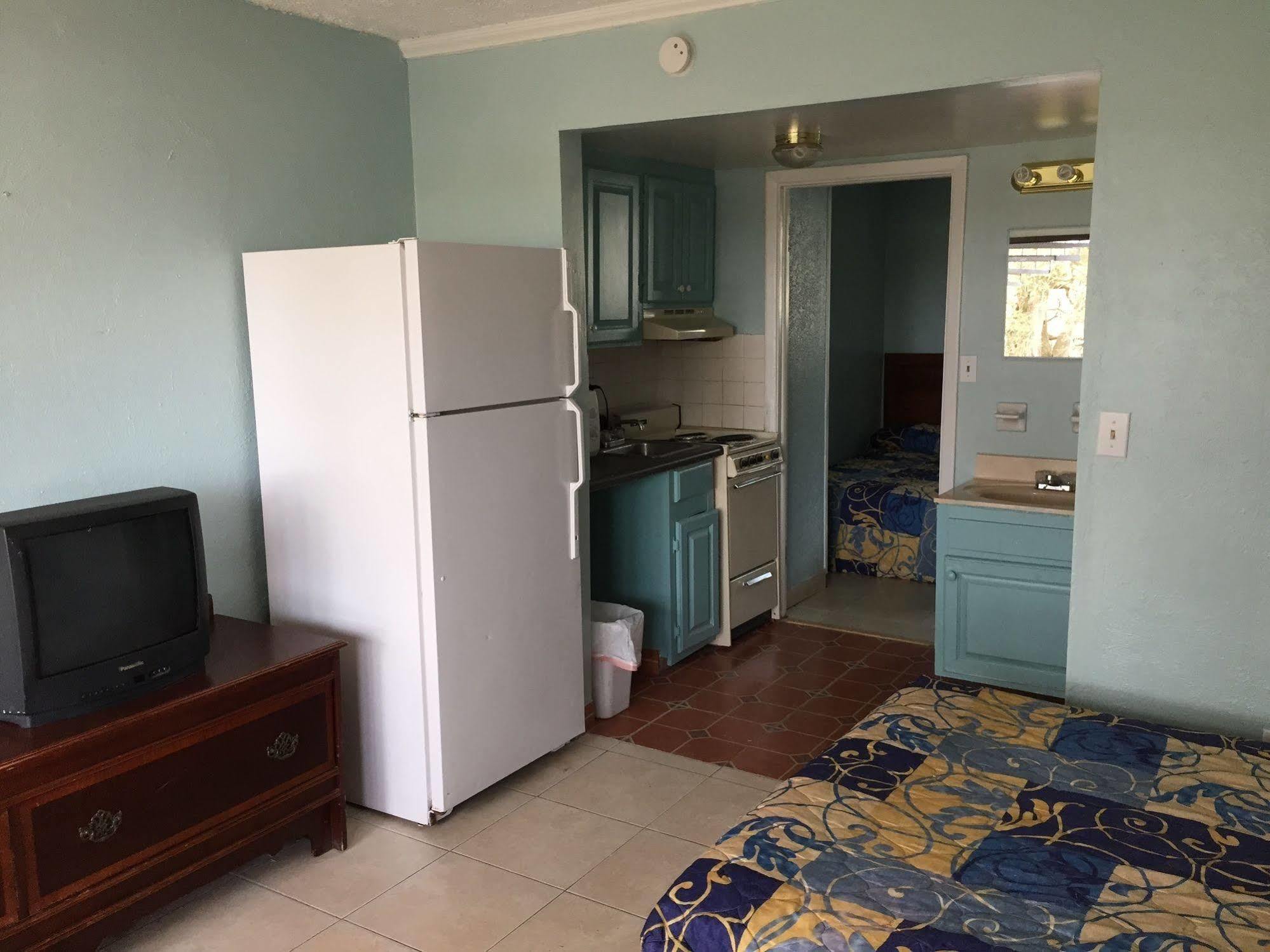 Calypso Motor Inn Миртъл Бийч Екстериор снимка